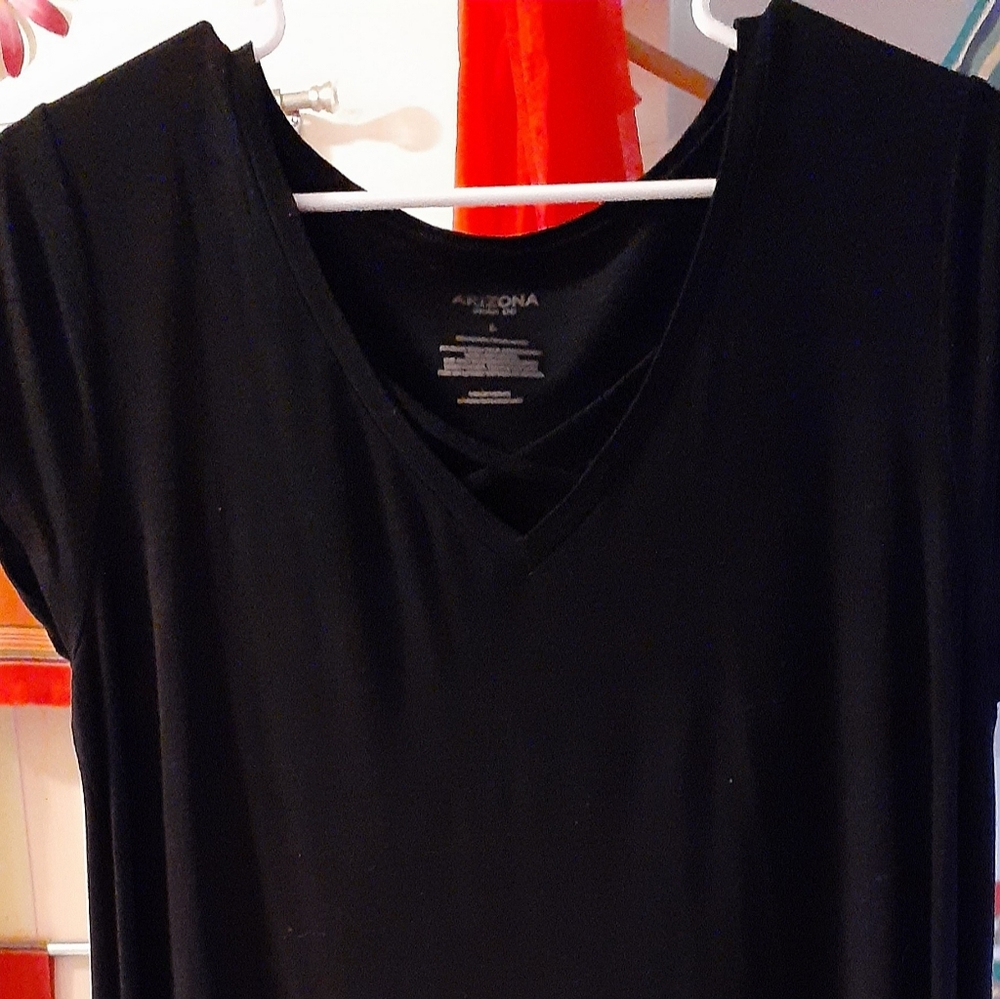 Top/Tunic - Picture 2 of 9